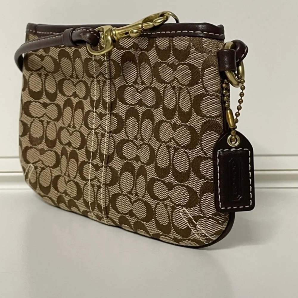 Vintage Coach Leather Canvas Signature Jacquard Wristlet